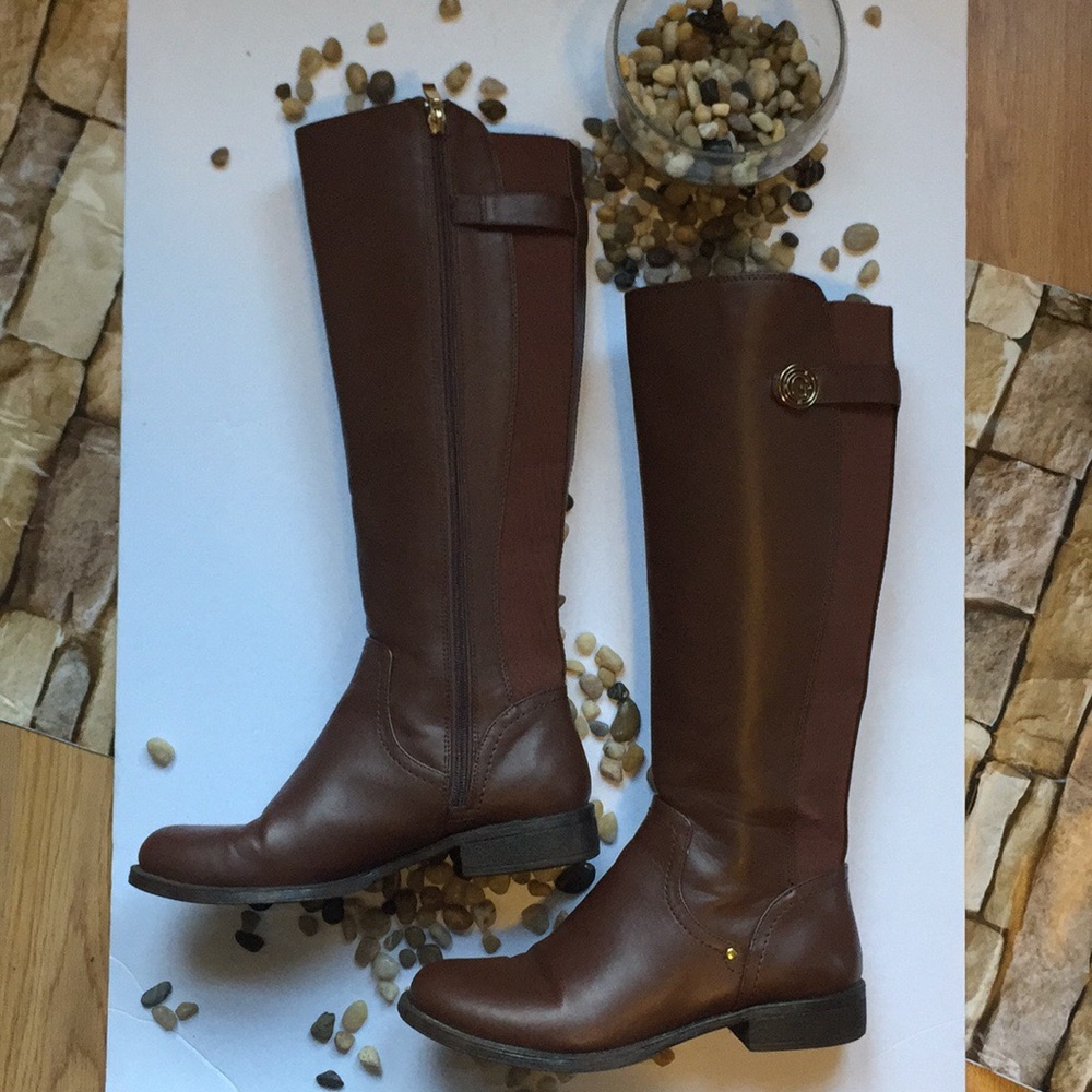 Guess boots